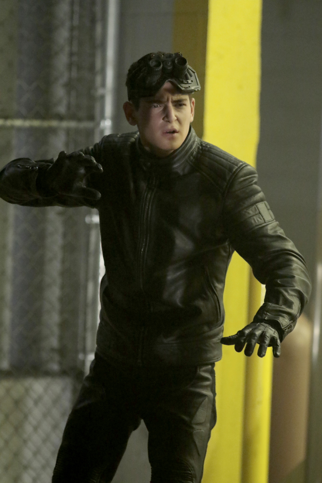 哥谭 第五季第01集