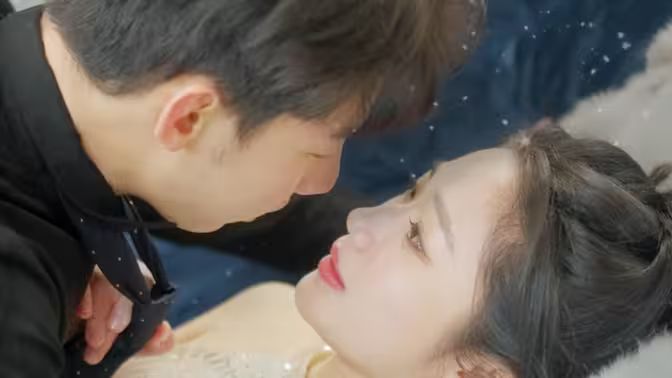 历总，夫人拒不离婚第1-20集