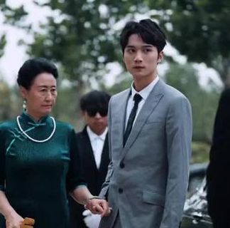 新：豪门继承人拉着我领证第41-60集